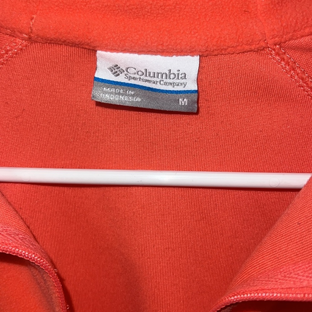 Women’s size Medium Columbia 1/4 zip pullover, EUC- coral color - Picture 2 of 4